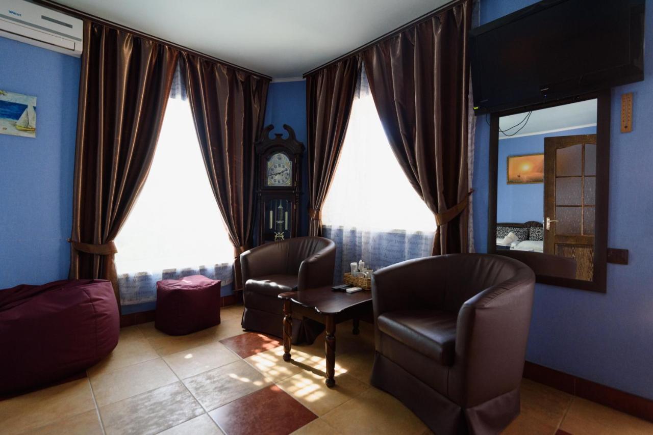 Hôtel Maiami à Nikopol Extérieur photo