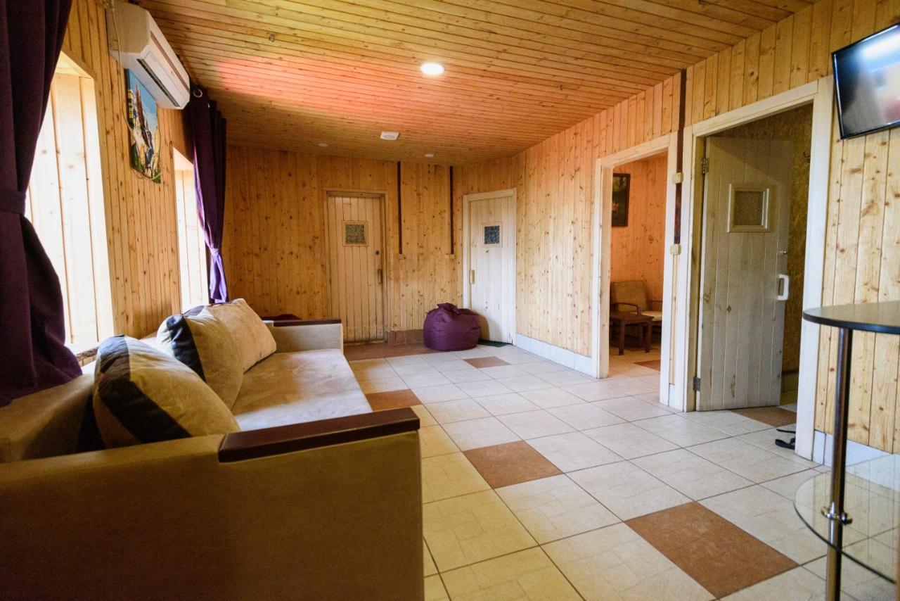 Hôtel Maiami à Nikopol Extérieur photo