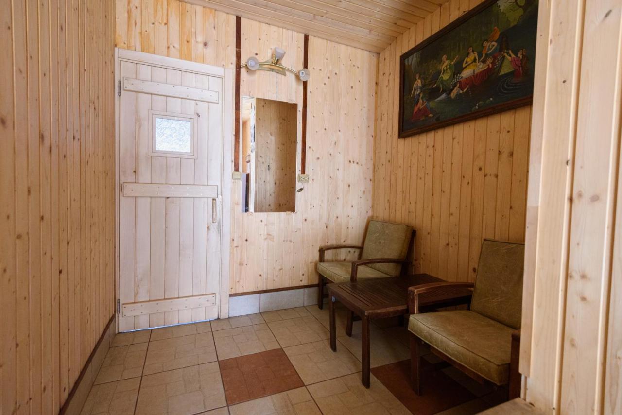 Hôtel Maiami à Nikopol Extérieur photo