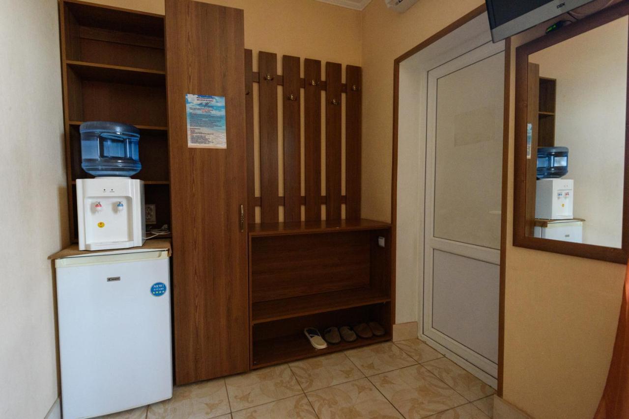 Hôtel Maiami à Nikopol Extérieur photo
