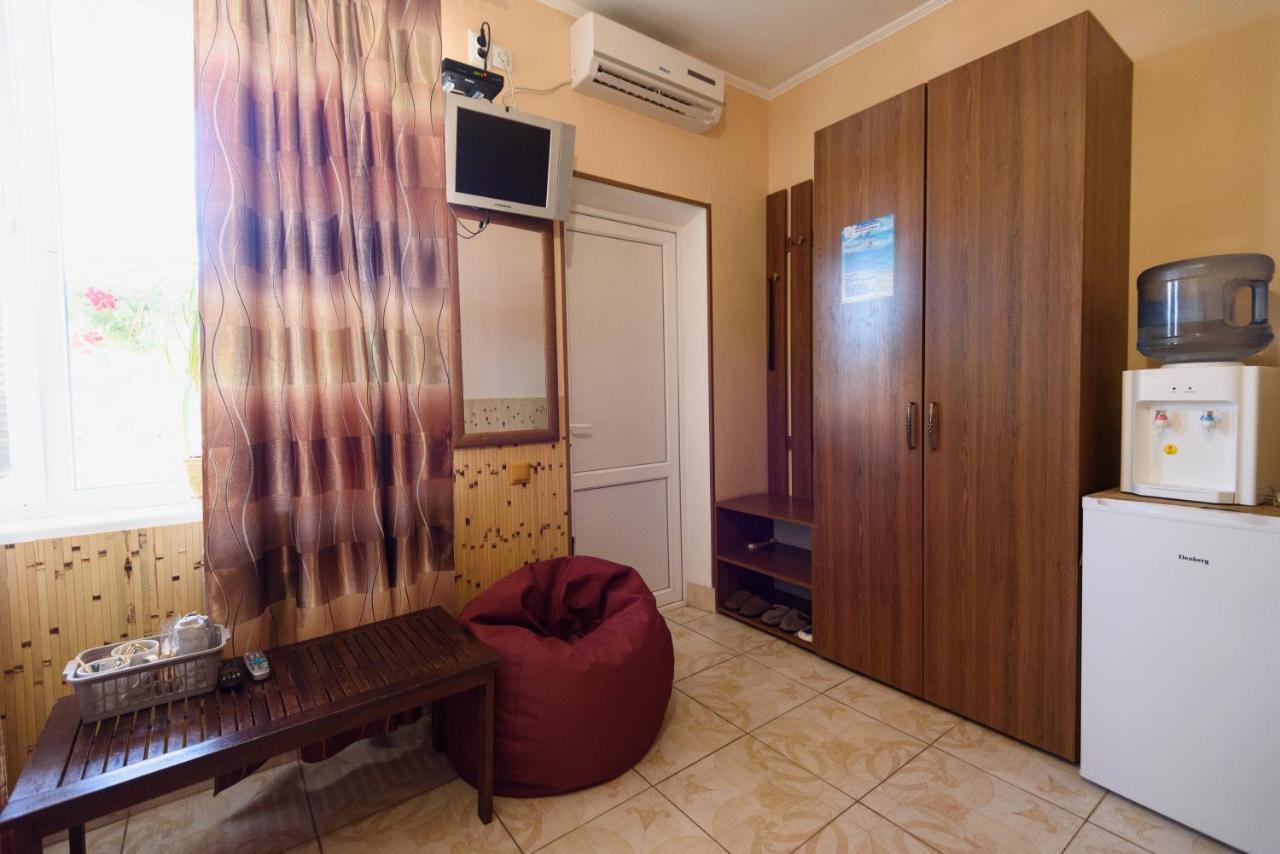 Hôtel Maiami à Nikopol Extérieur photo